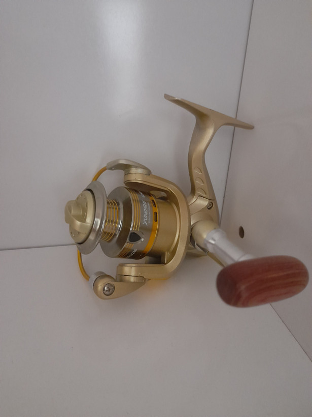 چرخ ماهیگیری یوموشی مدل HC2000A