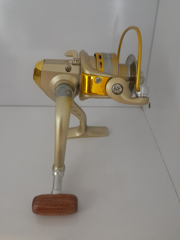 چرخ ماهیگیری یوموشی مدل HC2000A
